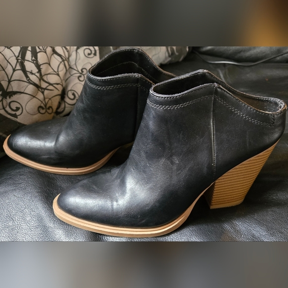 DV for Target like NEW Black Leather Ankle Boots sz7 - Picture 9 of 9